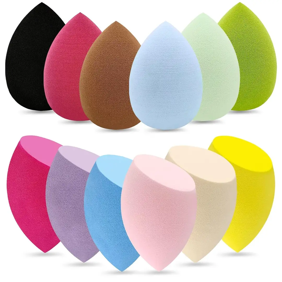 all 12 sponges included in the makeup sponge set