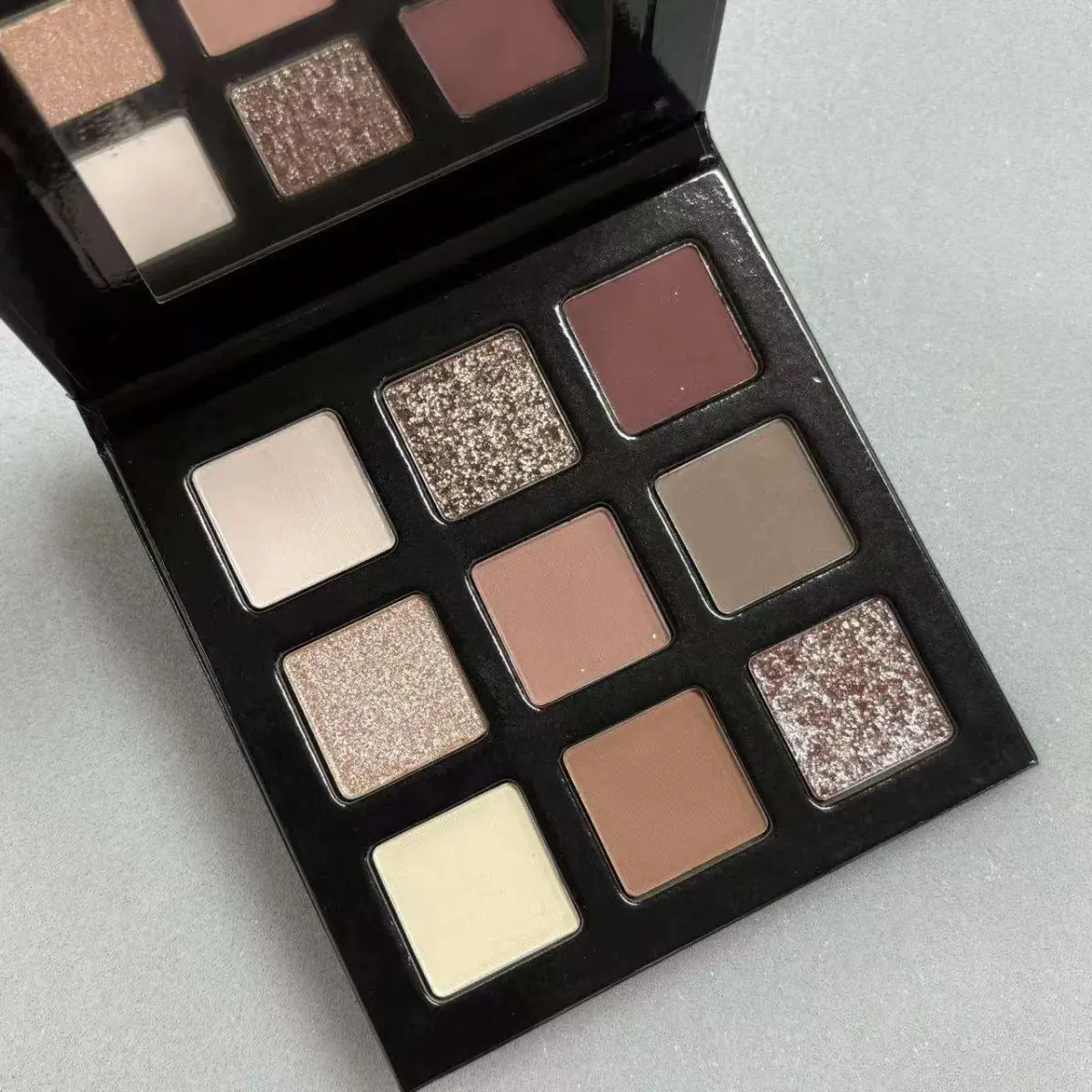 shade layout of the 9-pan neutral eyeshadow palette